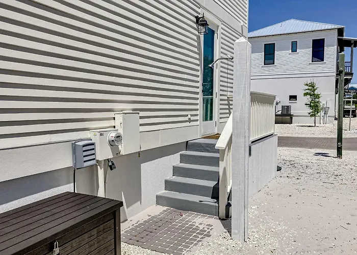 Friendly With Private Pool Wifi Private Washer Dryer And Ac Holiday home *